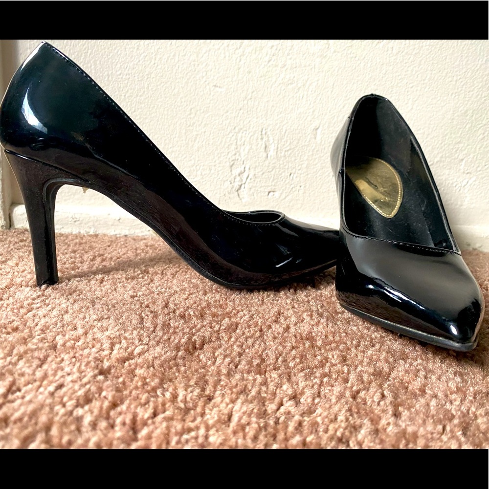 Never used heel shoes